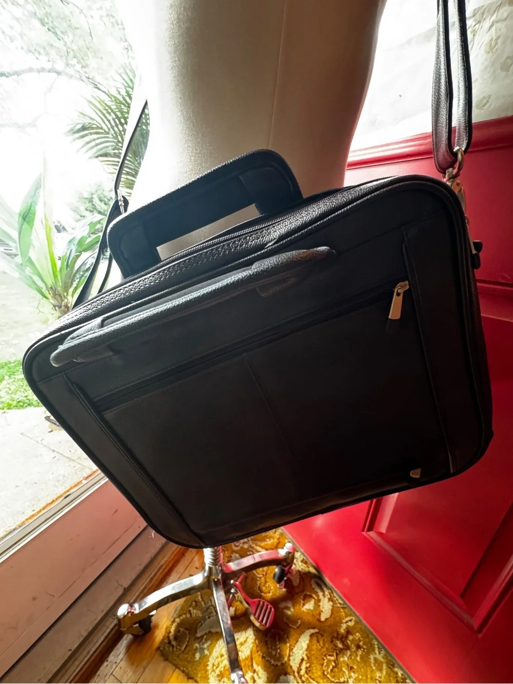 Dell Black Men's Laptop Messenger Briefcase